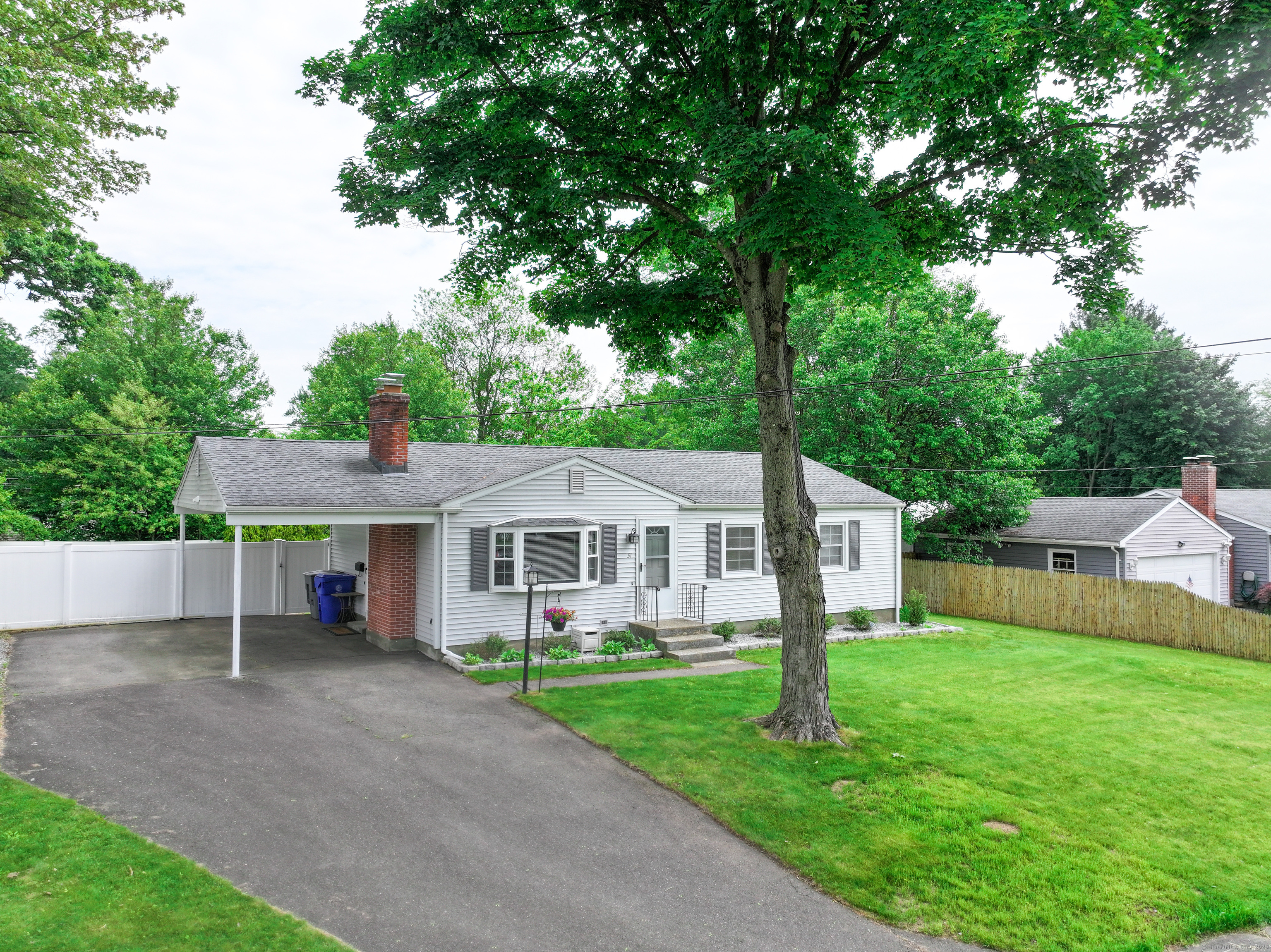 31 Varno Lane Enfield CT 06082