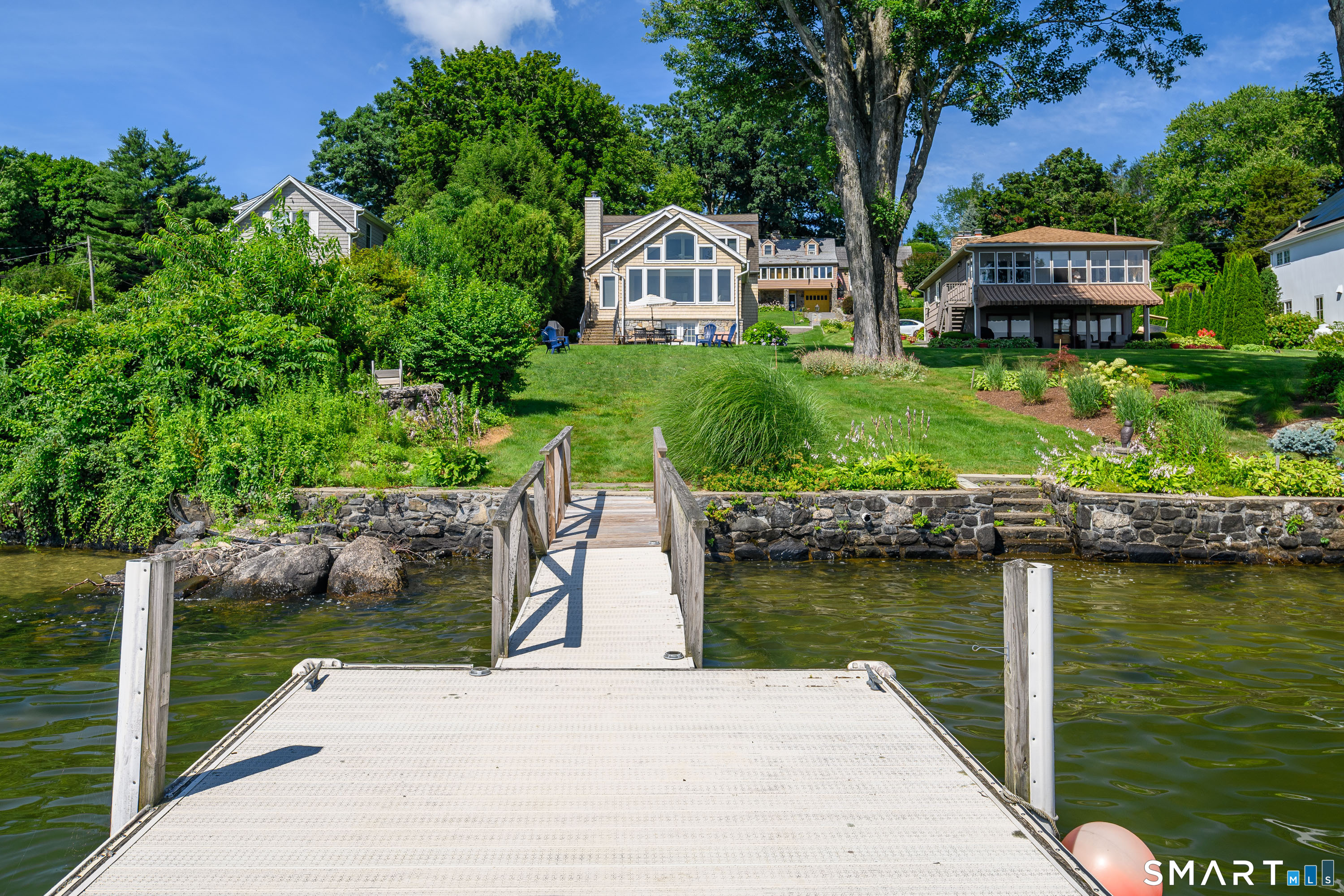 4 Eastview Road New Fairfield CT 06812