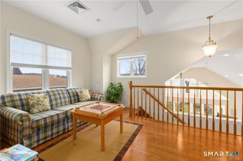 4 Eastview Road New Fairfield CT 06812