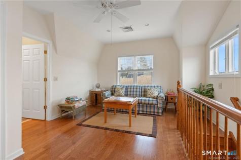 4 Eastview Road New Fairfield CT 06812