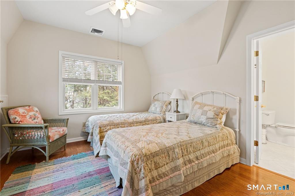 4 Eastview Road New Fairfield CT 06812