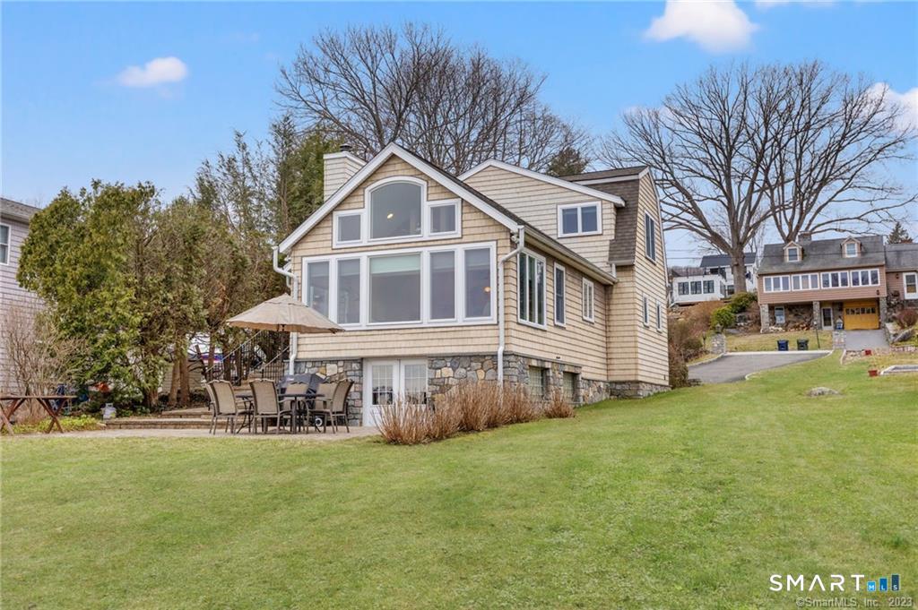 4 Eastview Road New Fairfield CT 06812