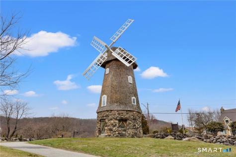 4 Eastview Road New Fairfield CT 06812