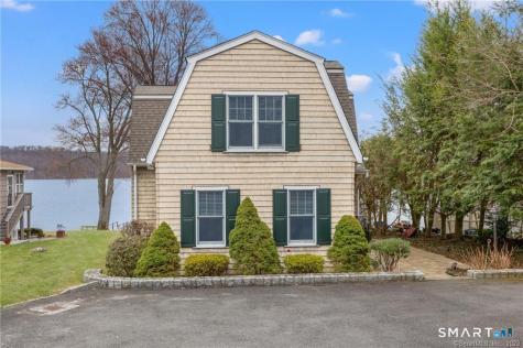 4 Eastview Road New Fairfield CT 06812