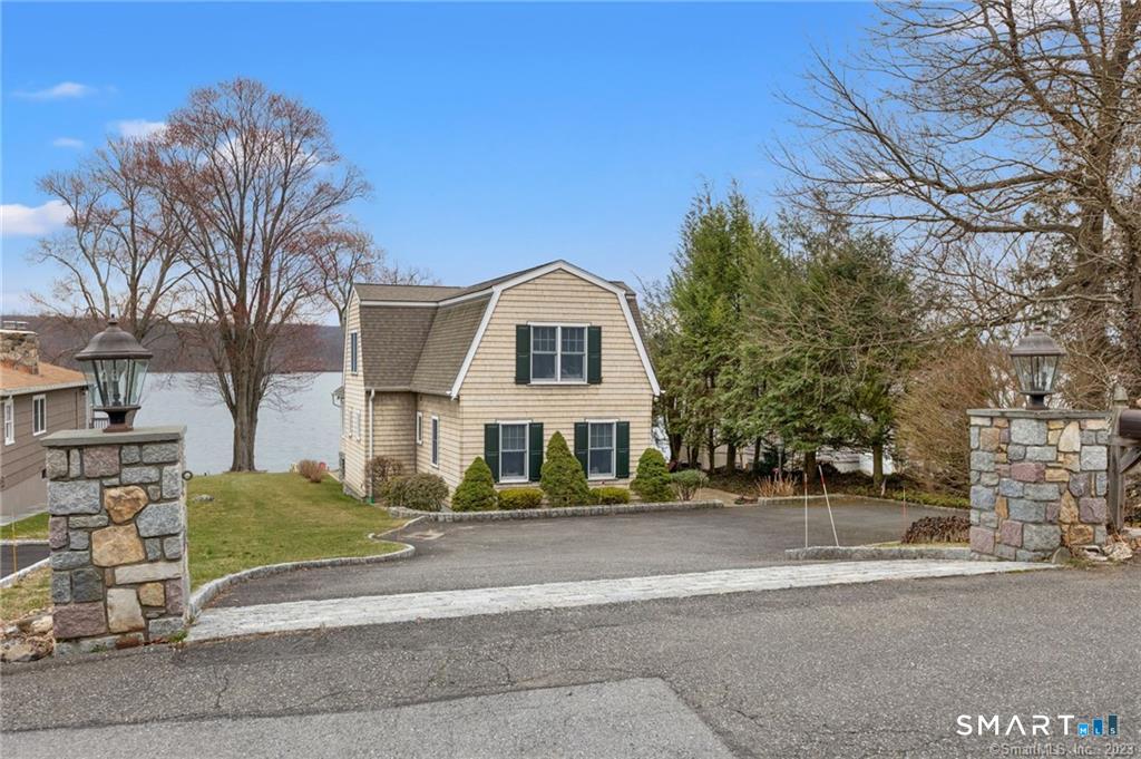 4 Eastview Road New Fairfield CT 06812