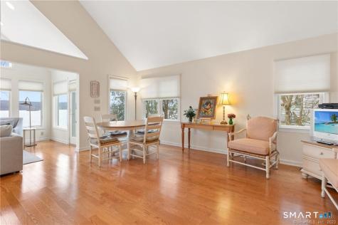 4 Eastview Road New Fairfield CT 06812