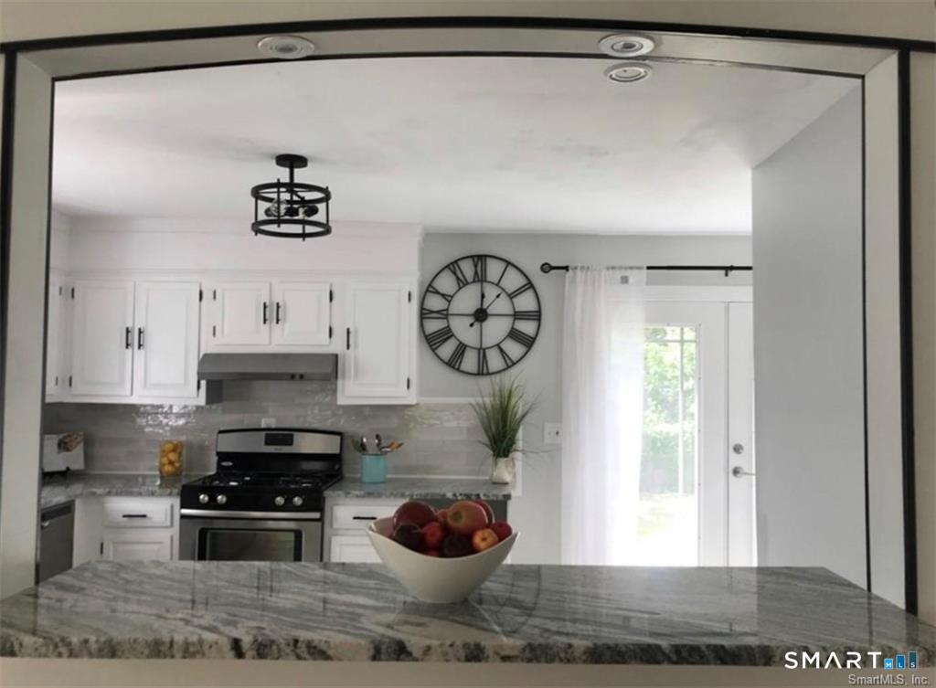 1079 Brooklawn Avenue Fairfield CT 06825