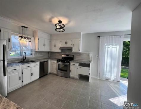 1079 Brooklawn Avenue Fairfield CT 06825