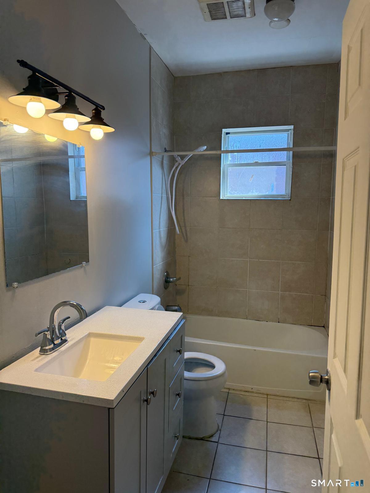 62-64 Bedford Street Hartford CT 06120