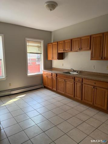 62-64 Bedford Street Hartford CT 06120