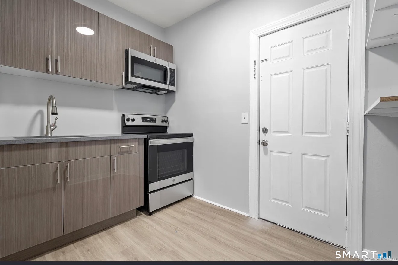 25 Whittier Street Bridgeport CT 06605