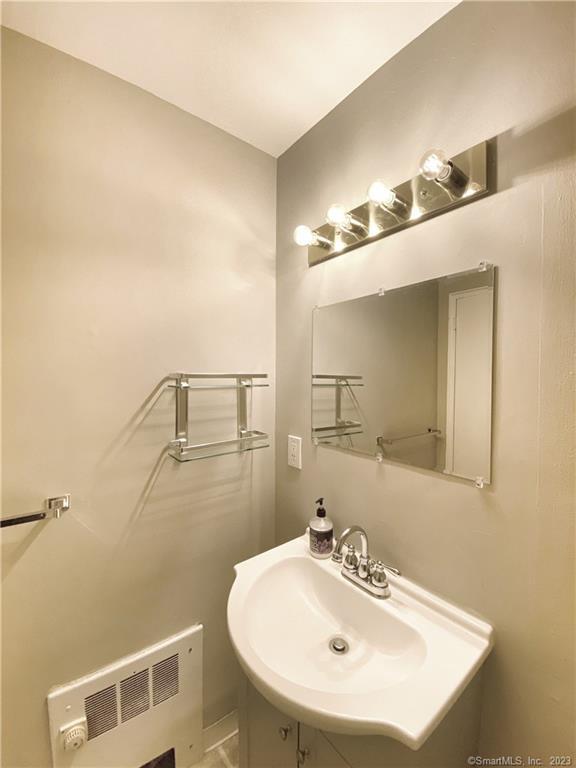 196 Park Street New Canaan CT 06840