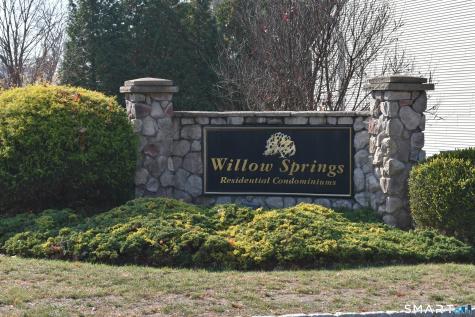 17 Willow Springs New Milford CT 06776