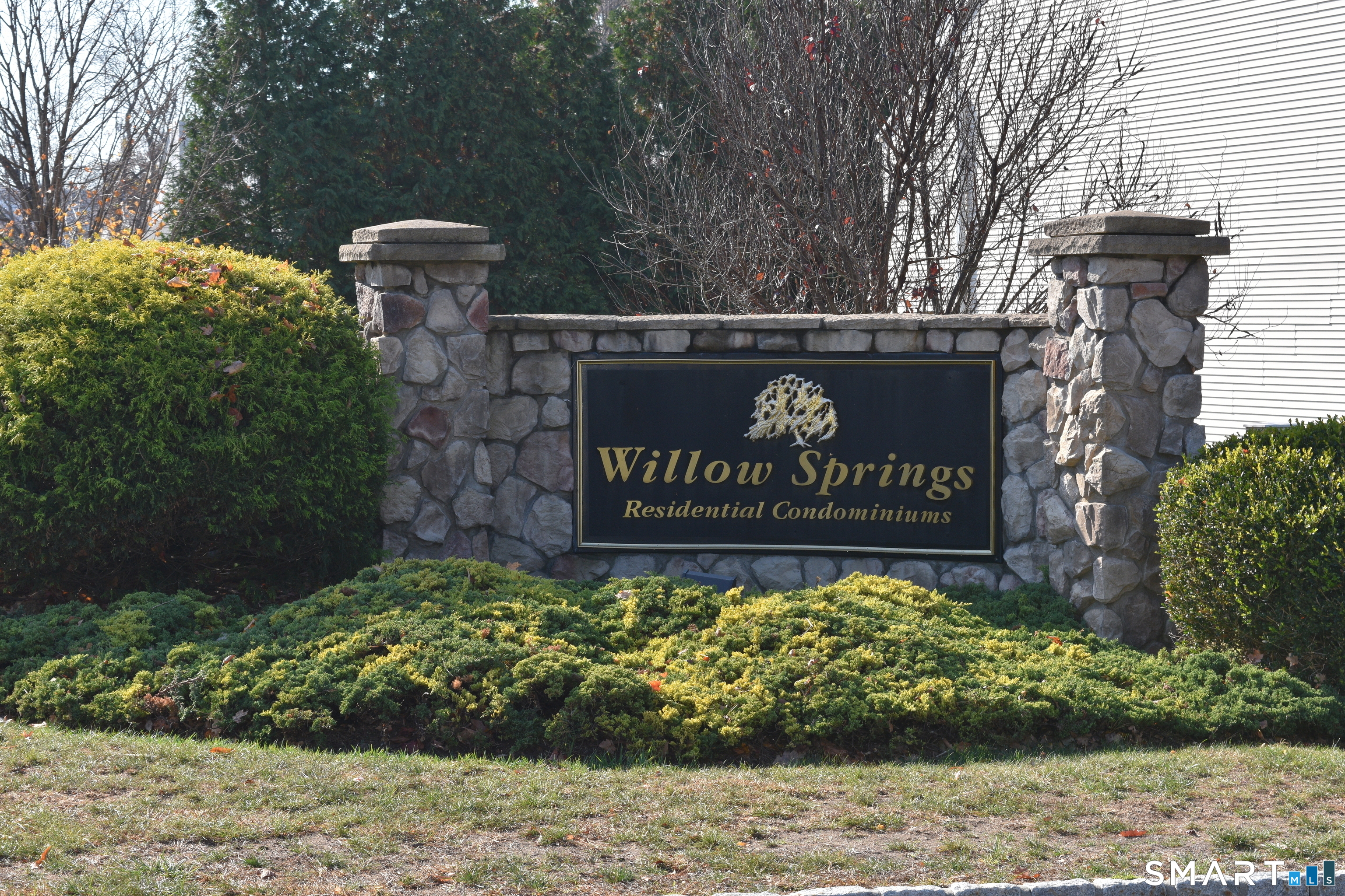 17 Willow Springs New Milford CT 06776
