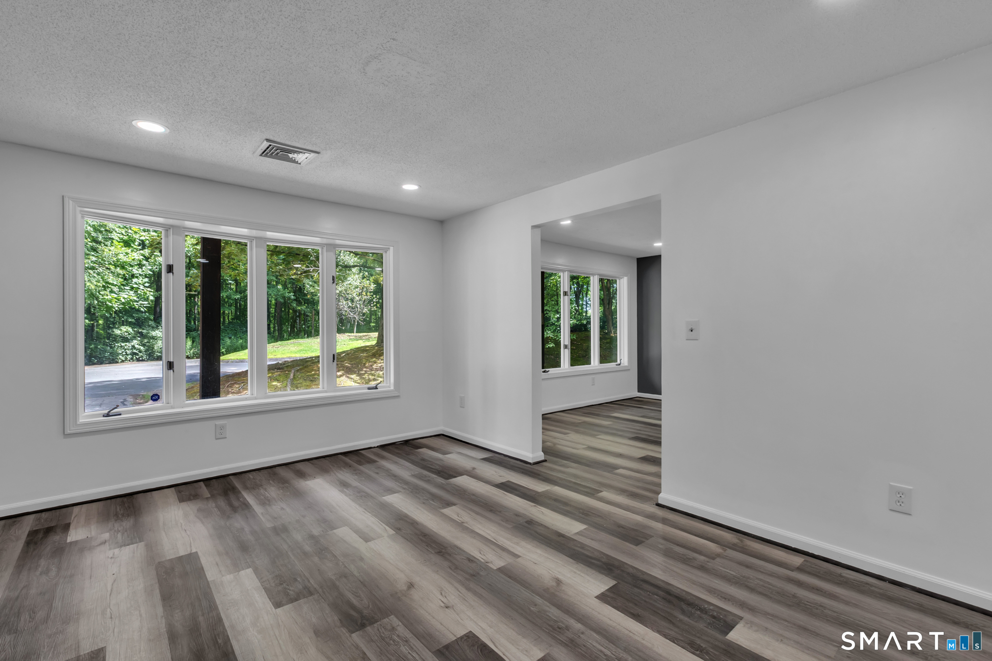 15 Cardinal Drive Farmington CT 06032