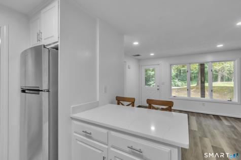15 Cardinal Drive Farmington CT 06032