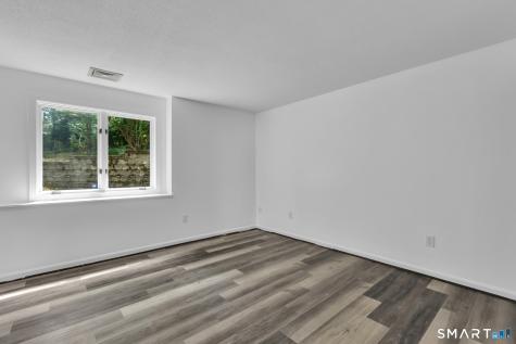 15 Cardinal Drive Farmington CT 06032