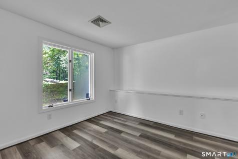 15 Cardinal Drive Farmington CT 06032