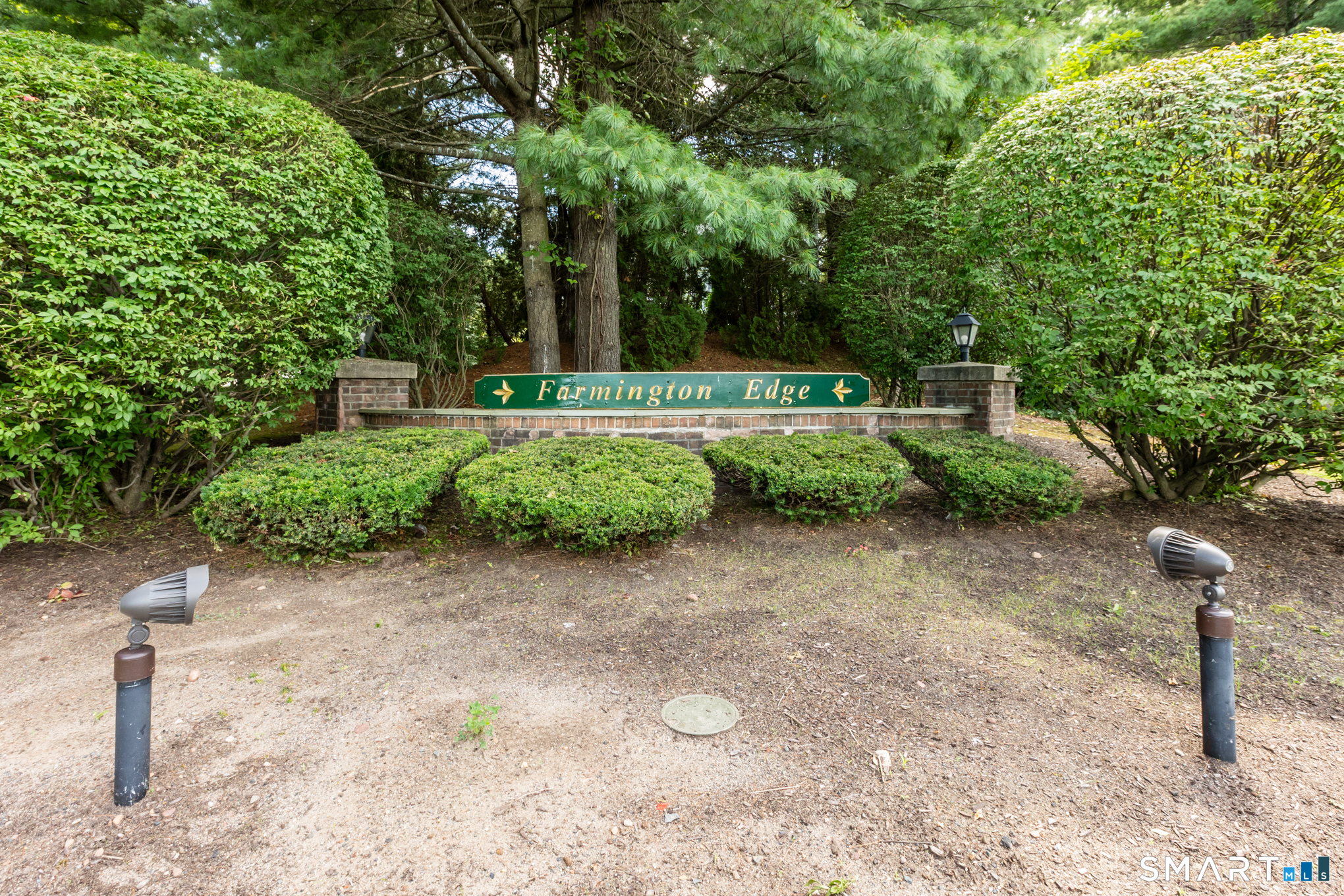 15 Cardinal Drive Farmington CT 06032