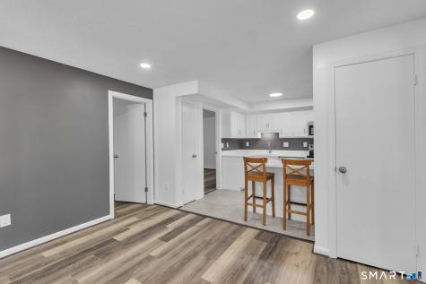 15 Cardinal Drive Farmington CT 06032