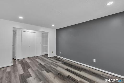 15 Cardinal Drive Farmington CT 06032