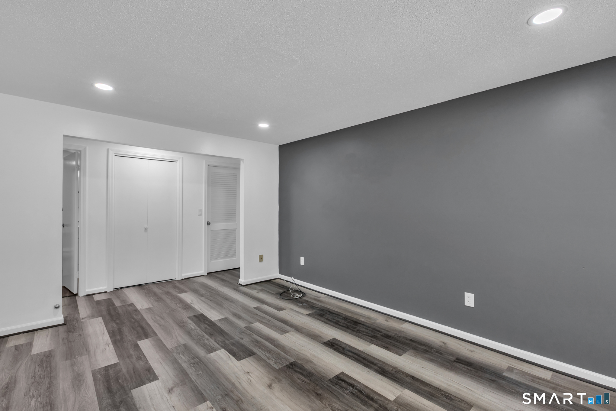15 Cardinal Drive Farmington CT 06032