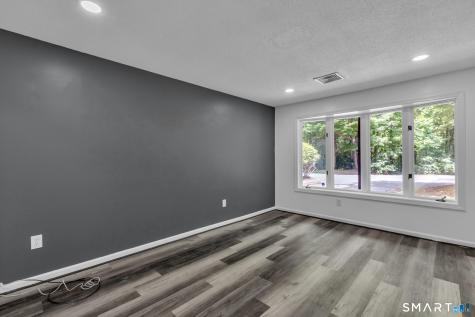 15 Cardinal Drive Farmington CT 06032