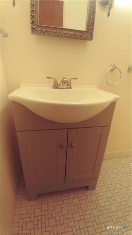 1 Old Farms Lane New Milford CT 06776