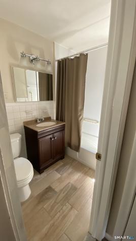 1646 Farmington Avenue Farmington CT 06085