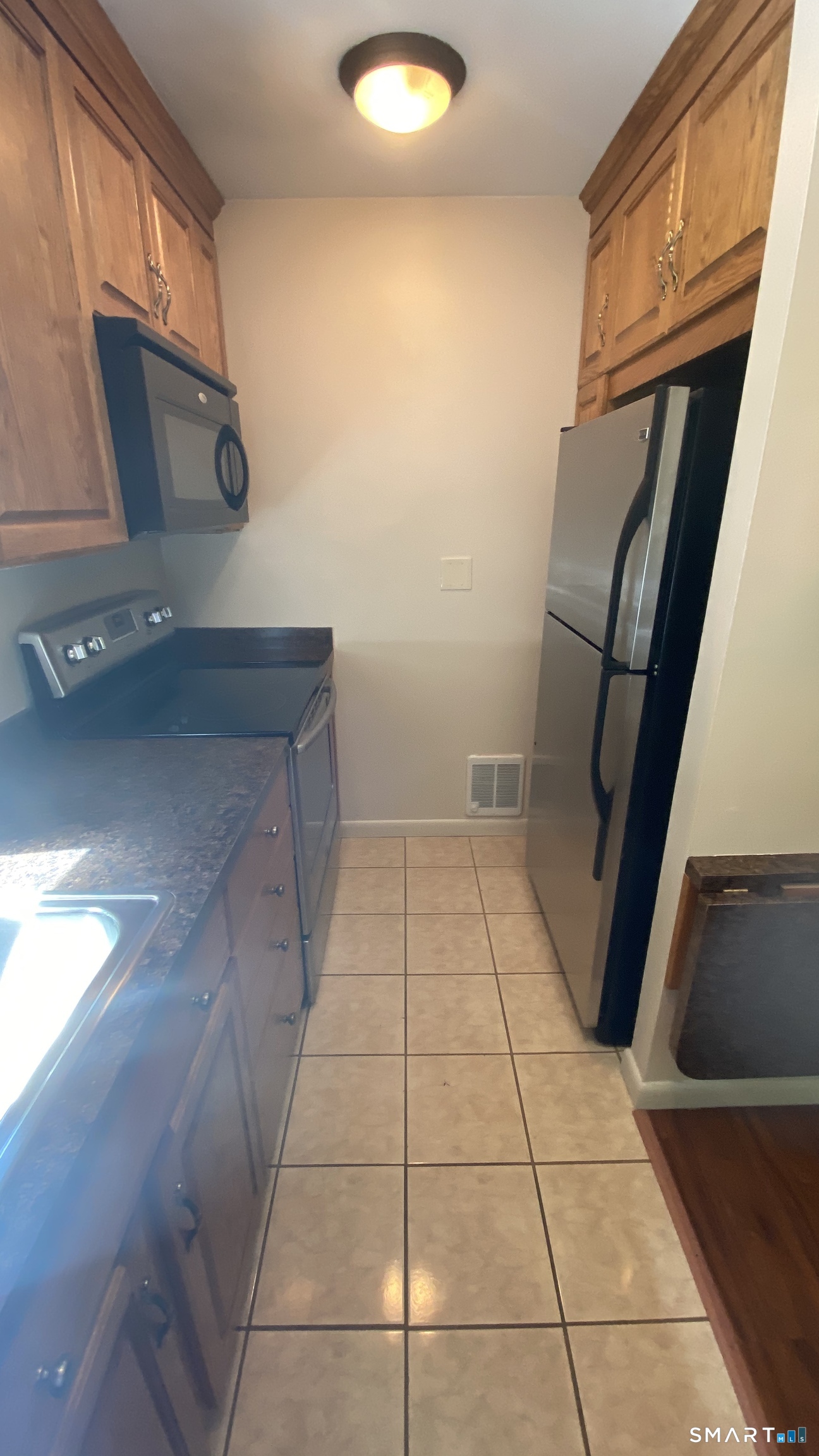 1646 Farmington Avenue Farmington CT 06085