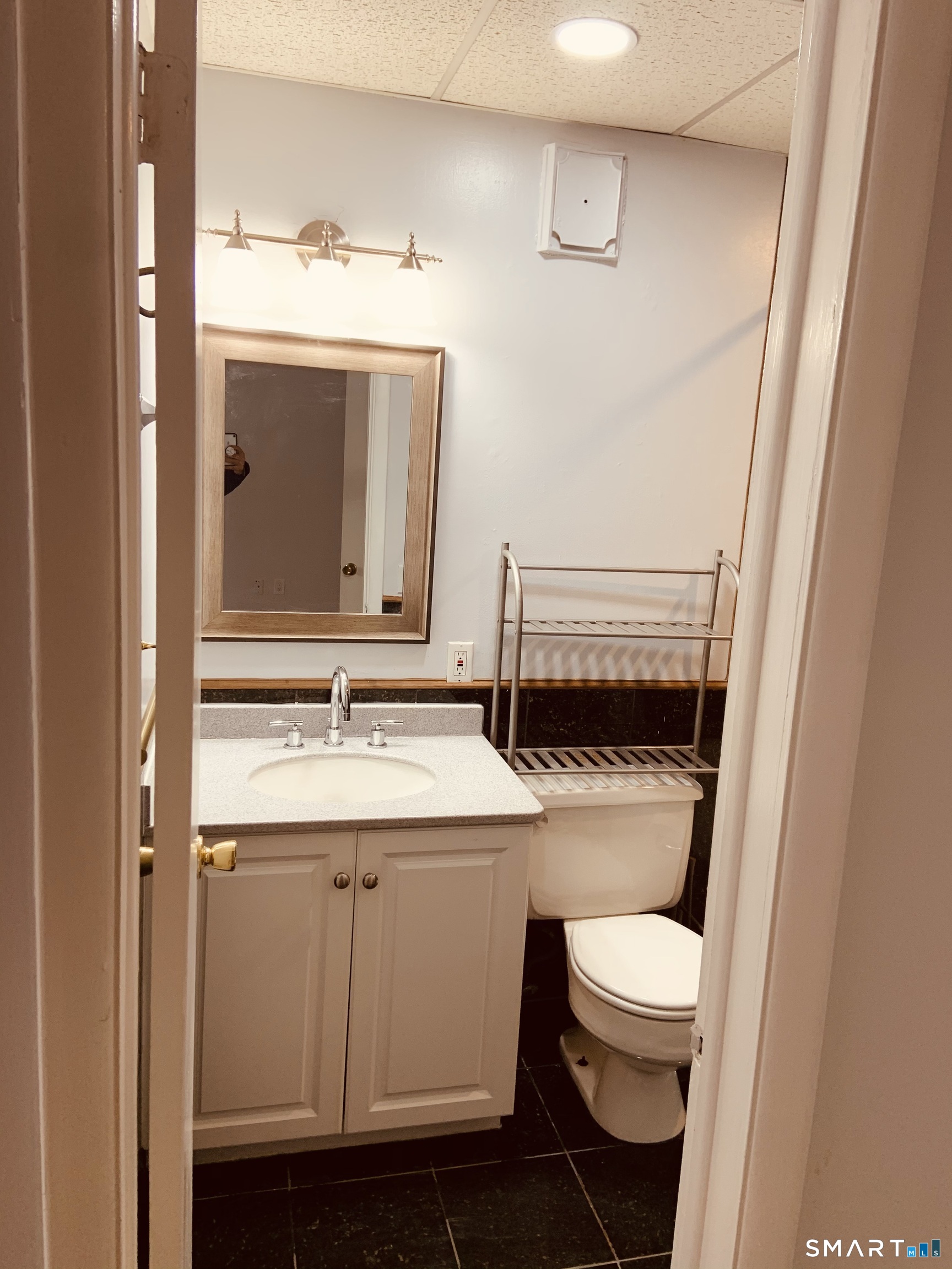 138-1 Woodside Green Street Stamford CT 06901