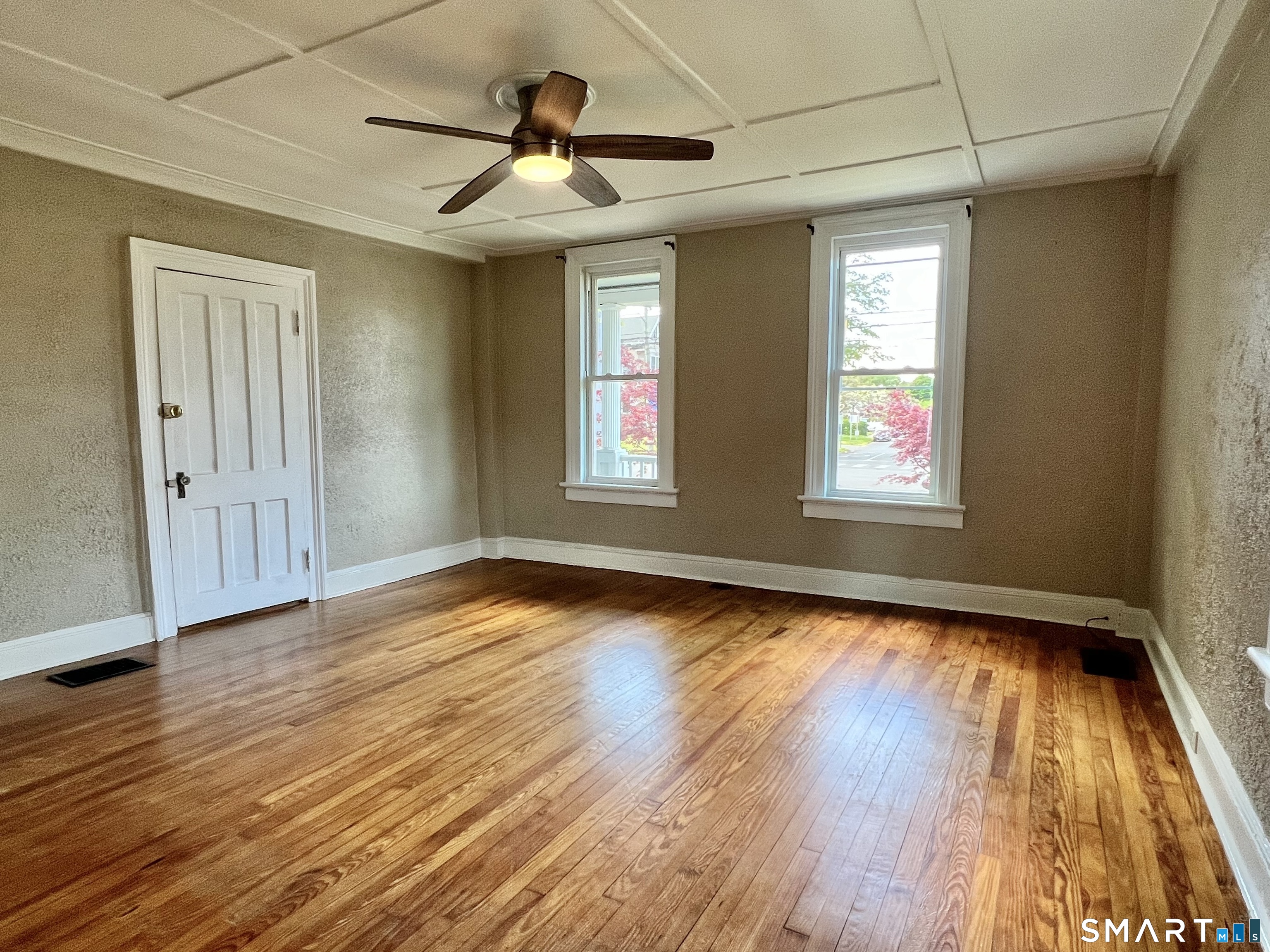 1596 Main Street Stratford CT 06615