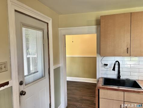 1596 Main Street Stratford CT 06615