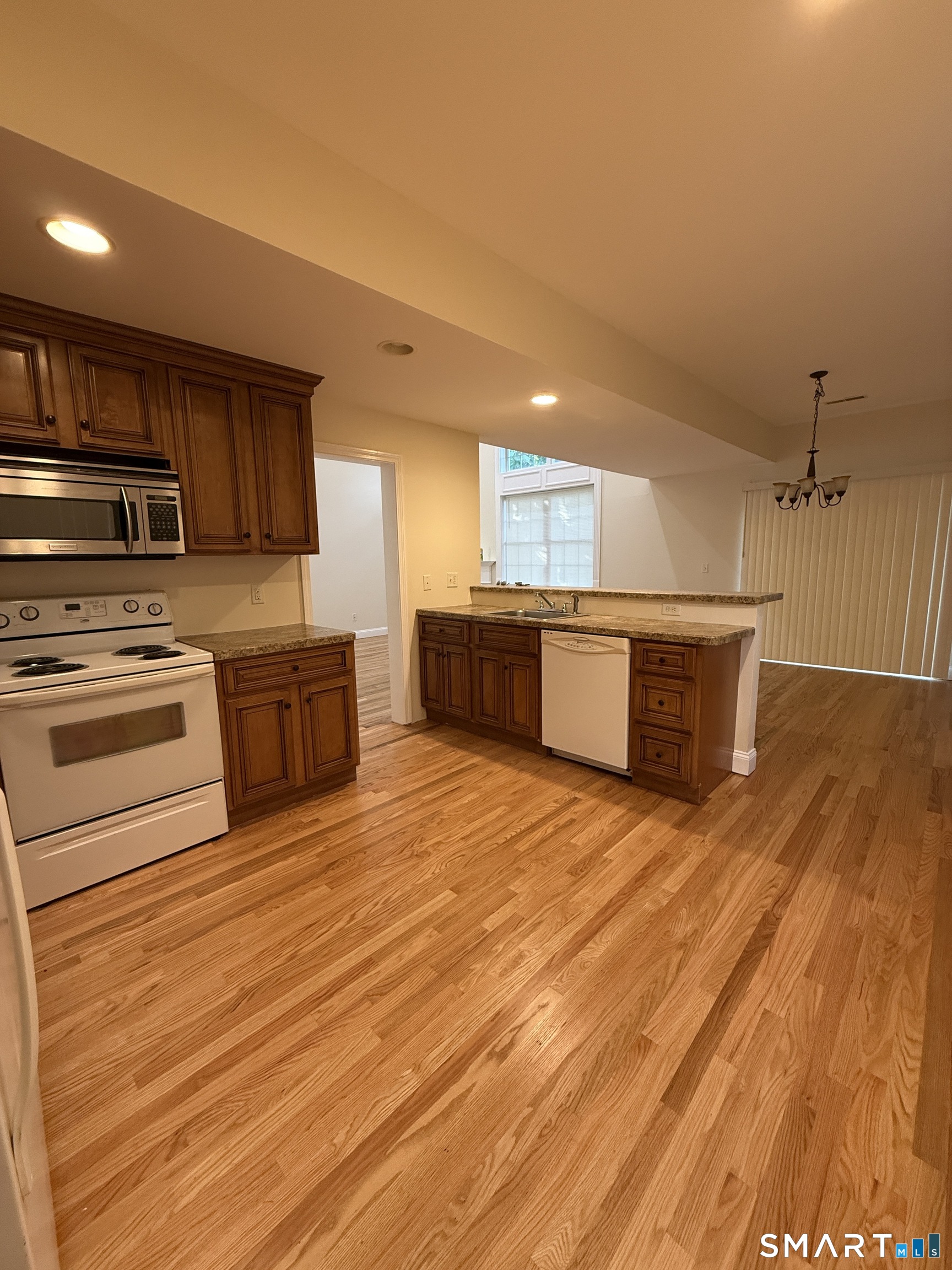 30 Delaware Avenue Waterbury CT 06708