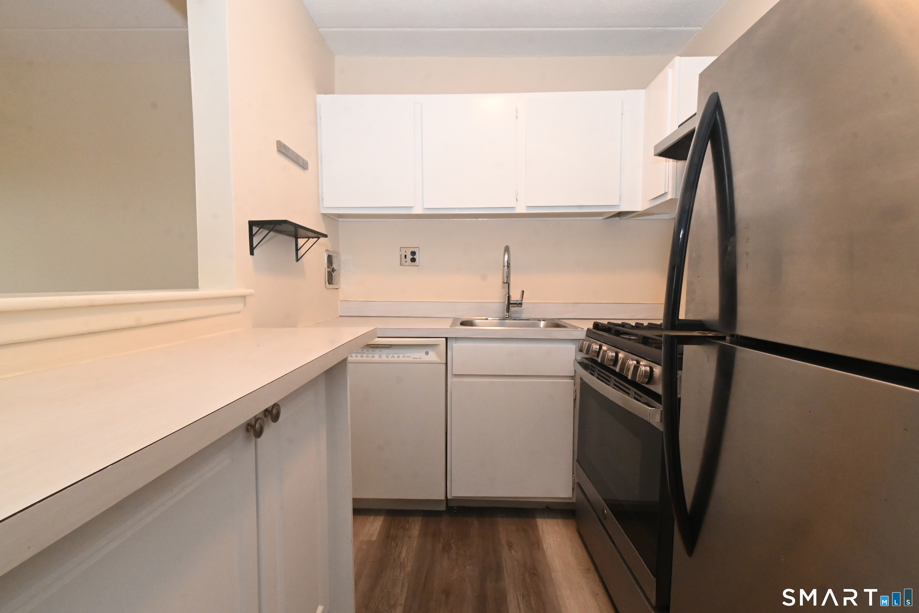 27 Northill Street Stamford CT 06907