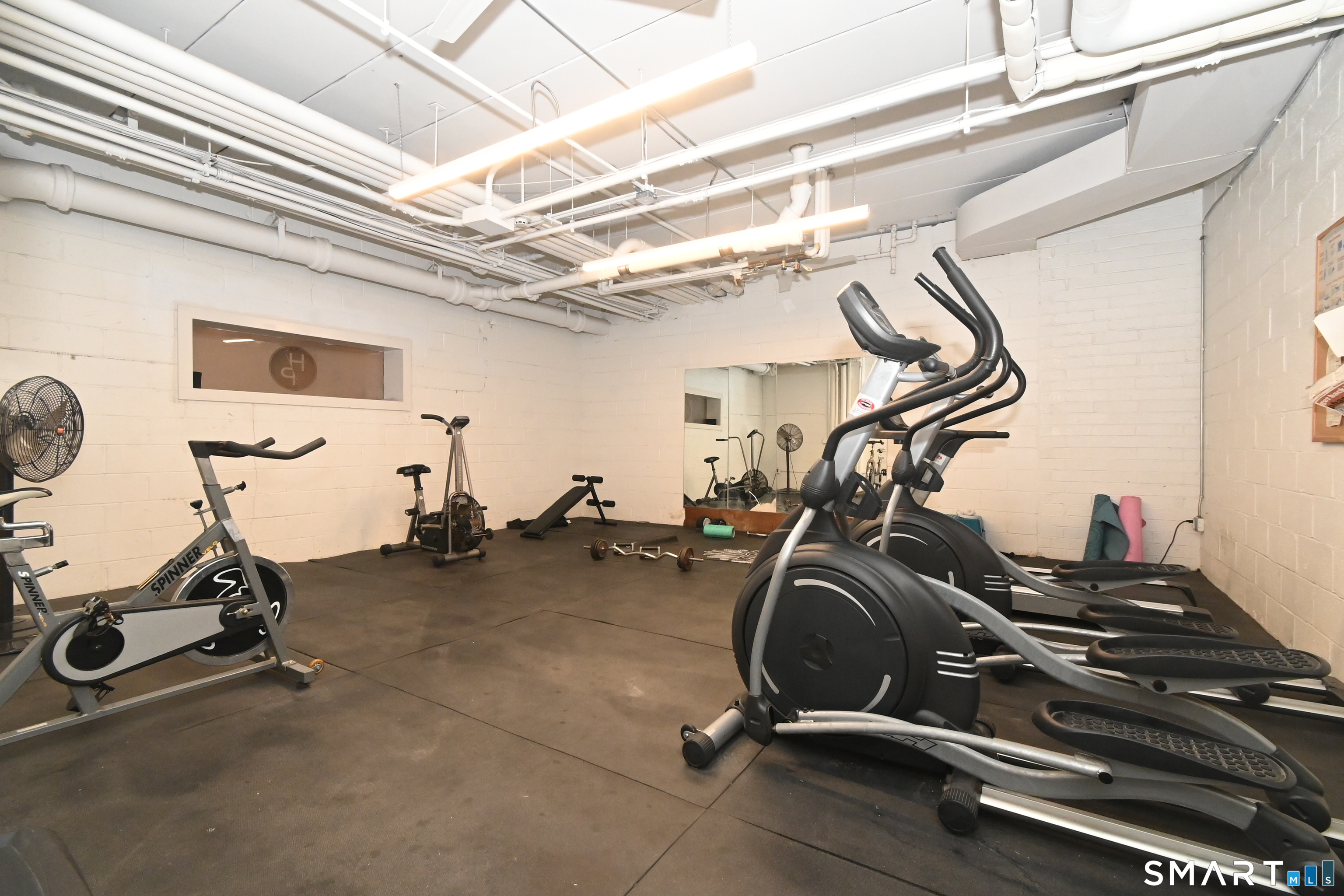 27 Northill Street Stamford CT 06907