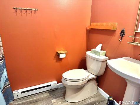 611 Ocean Avenue New London CT 06320