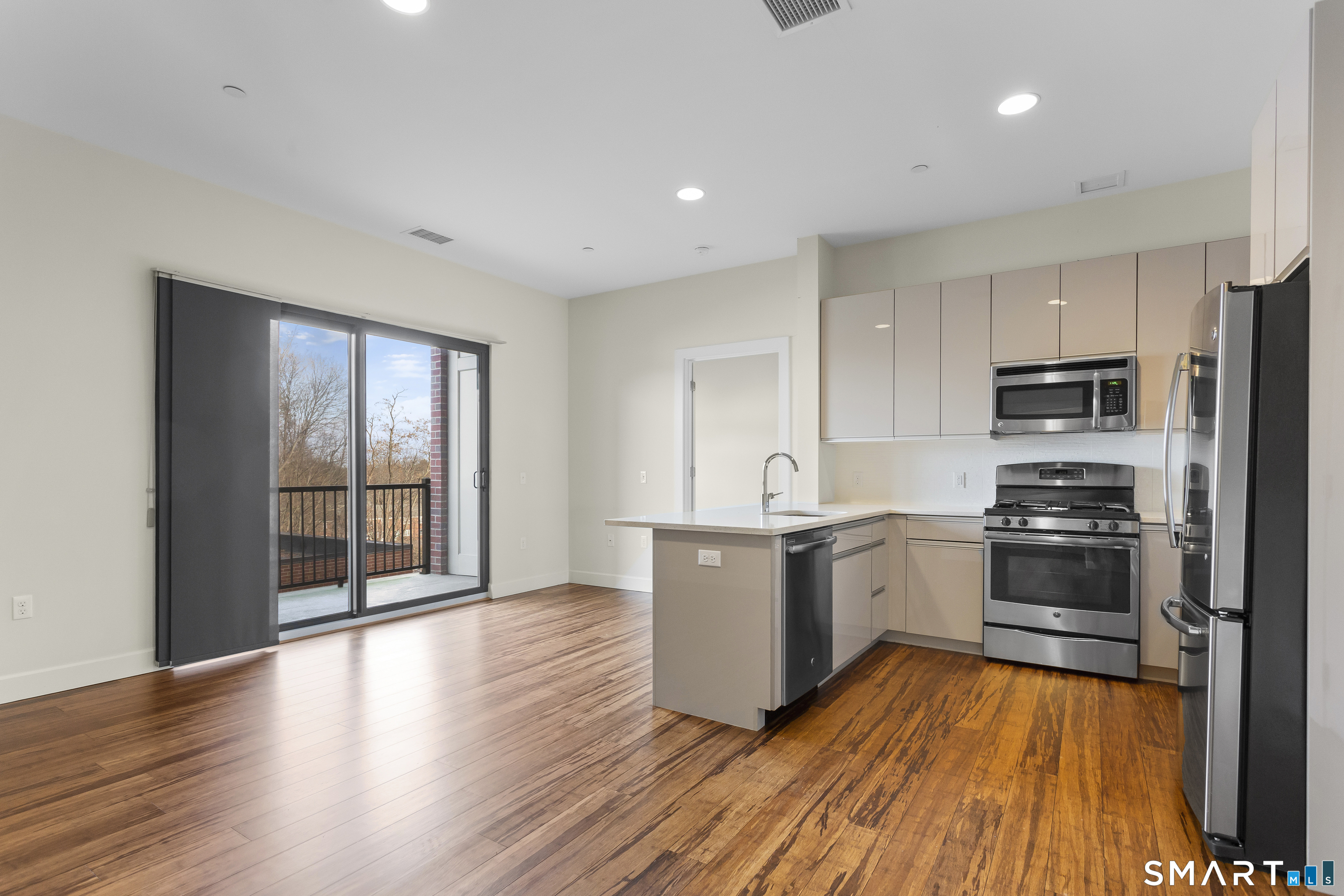 24 North Main Street West Hartford CT 06107