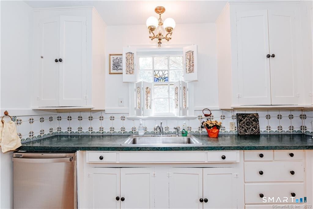 61 Villa Avenue Fairfield CT 06825