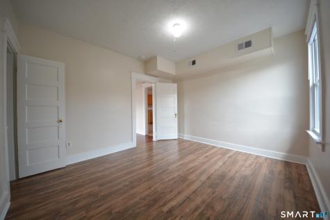 81 Myrtle Avenue Ansonia CT 06401