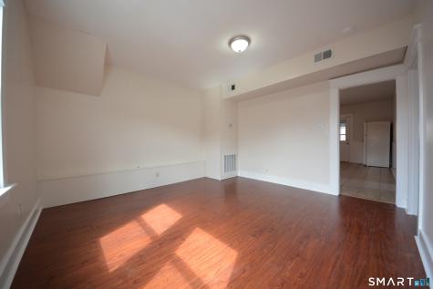 81 Myrtle Avenue Ansonia CT 06401