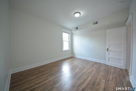 81 Myrtle Avenue Ansonia CT 06401