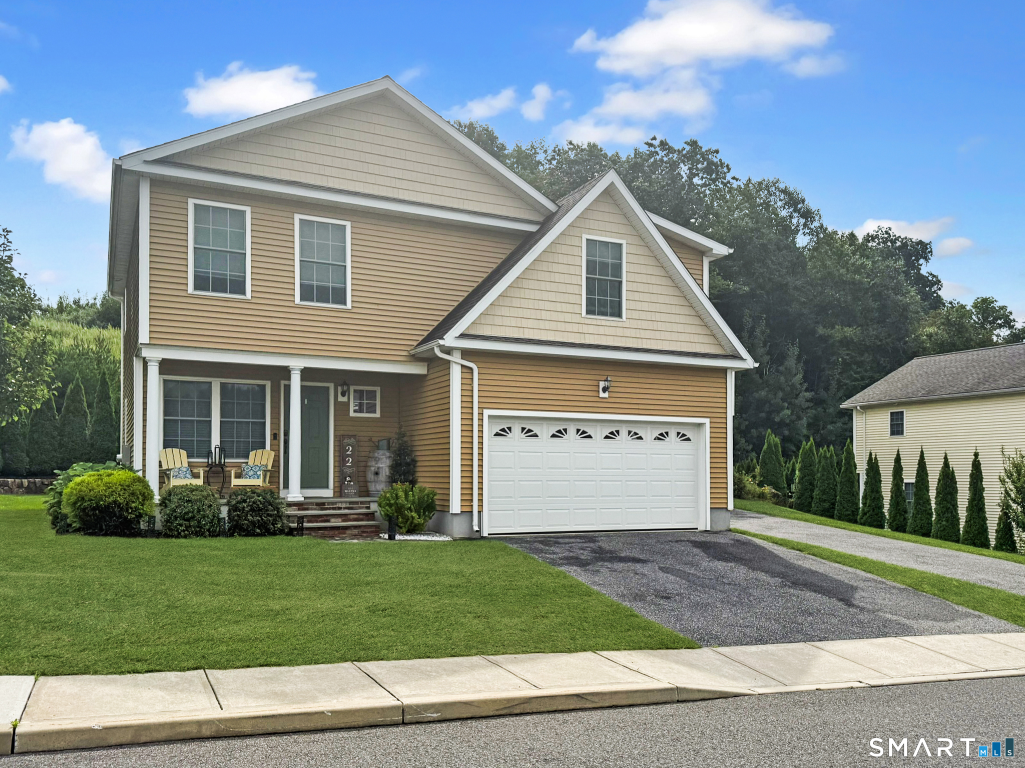 22 Rowland Farm Road Oxford CT 06478