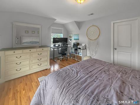 22 Rowland Farm Road Oxford CT 06478