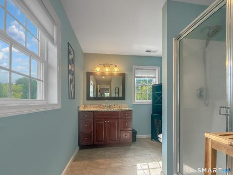 22 Rowland Farm Road Oxford CT 06478