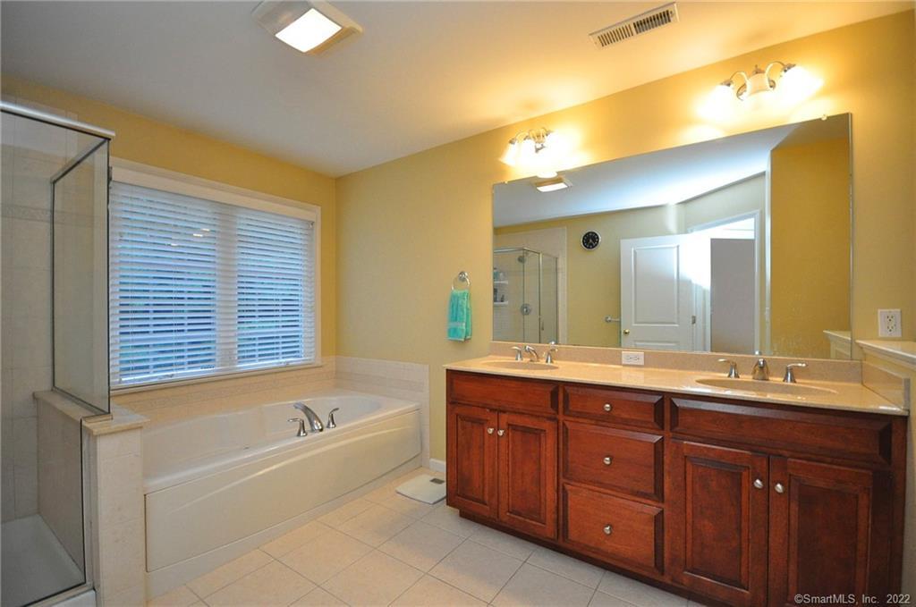59 Bradford Walk Farmington CT 06032