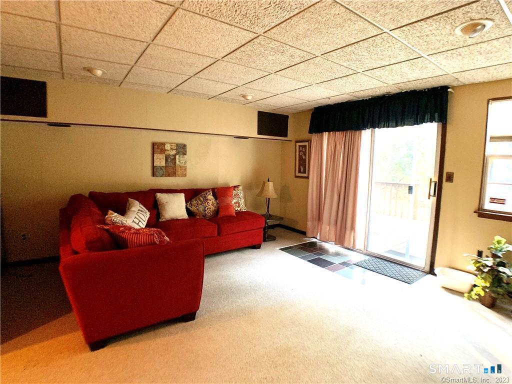 64 East Gate Lane Hamden CT 06514