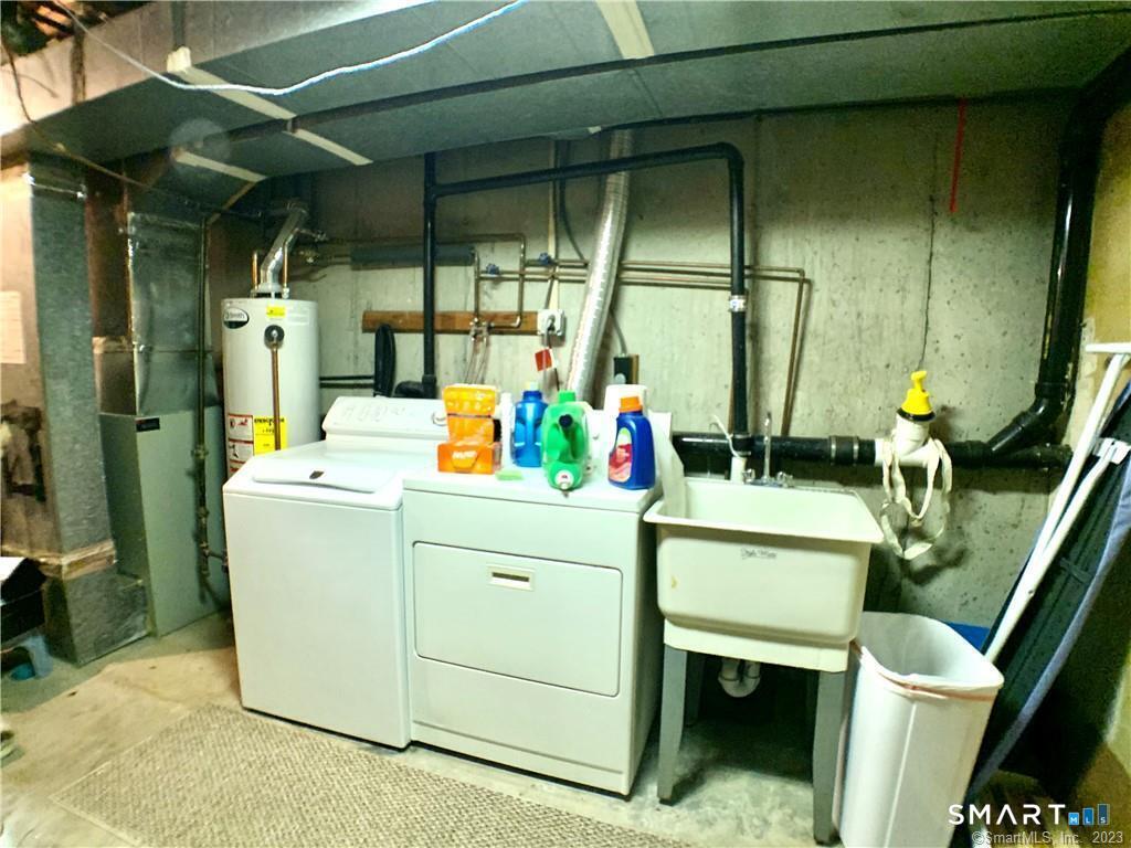 64 East Gate Lane Hamden CT 06514