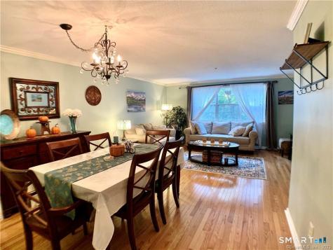 64 East Gate Lane Hamden CT 06514