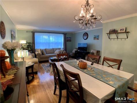64 East Gate Lane Hamden CT 06514